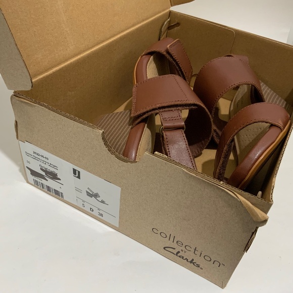 Clarks Women's Lorene Bright Brown Leather Block Heel Ankle strap Sandals 7.5 - Picture 12 of 12